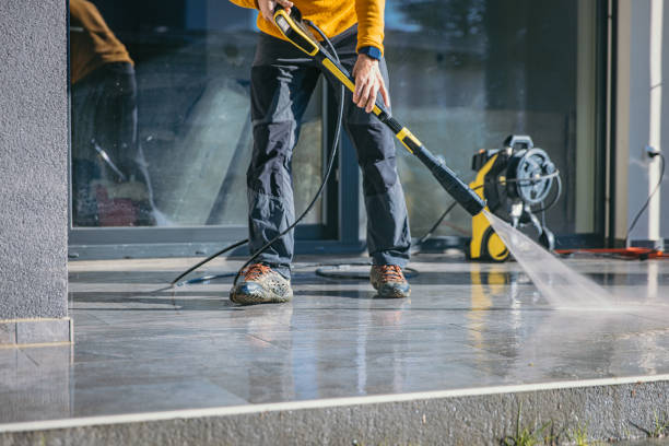Best Fence Pressure Washing  in Charles City, IA